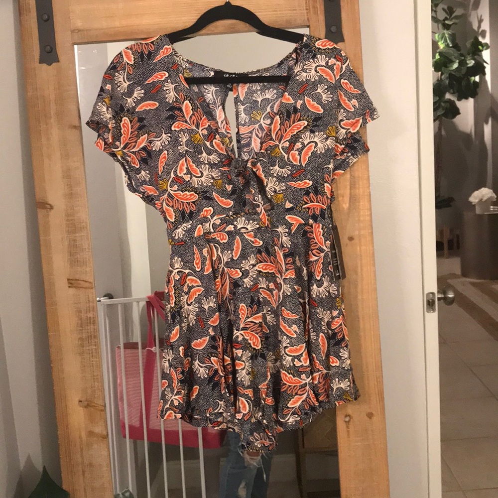 *NEW* key hole romper